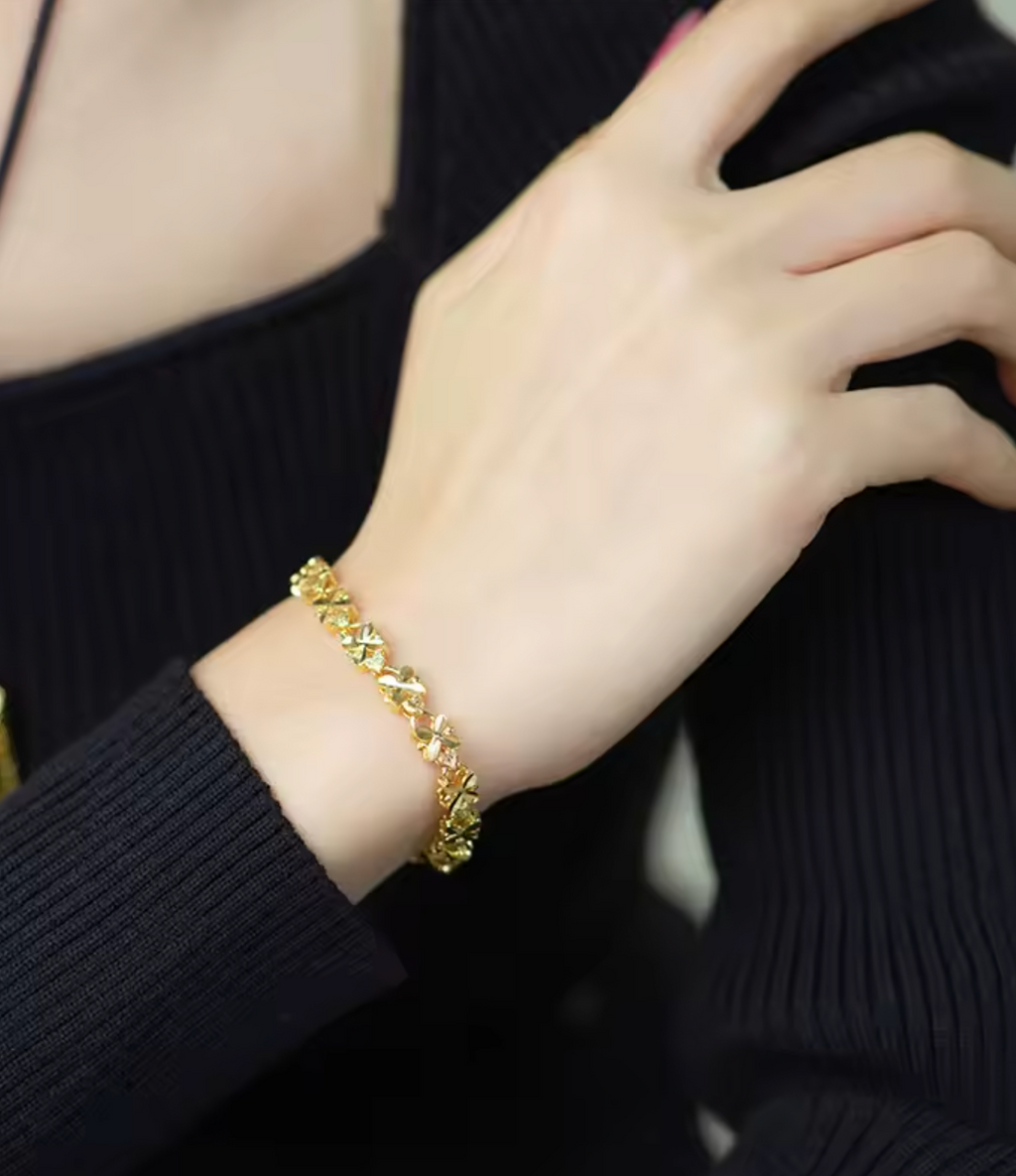 Fashionable Lucky Gold Four Leaf Clover Bracelet