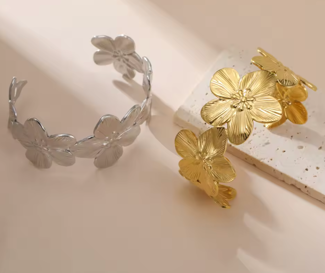 Big Fashion Flowers Cuff Bracelet for Women
