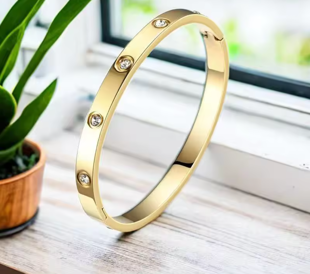 Stainless Steel Golden Love Crystal Bracelet for Women