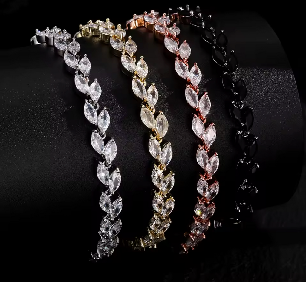 Fashion White Leaf Bracelet Bangle for Women